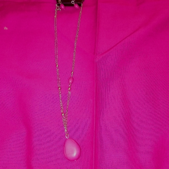 Necklace not that long